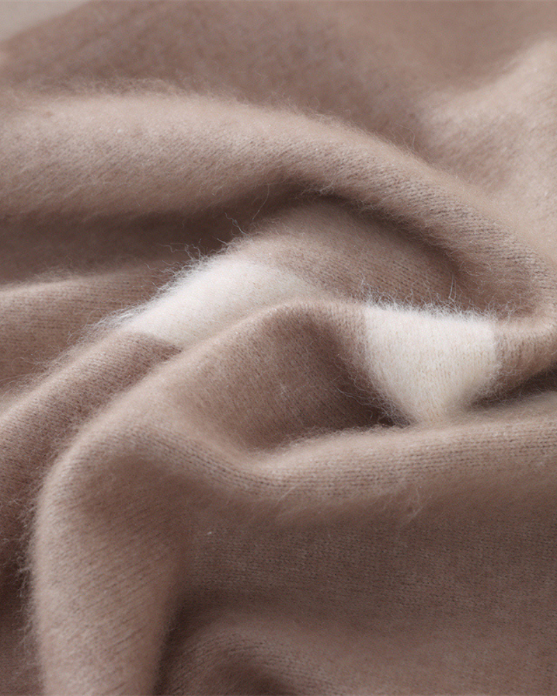 Natalia™ | Luksusowy Sweter Mink Cashmere z Falbanką